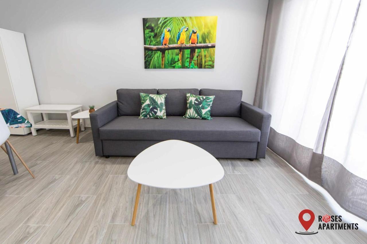 Roses Apartments Tropical Loft Vista Mar Lateral Buitenkant foto